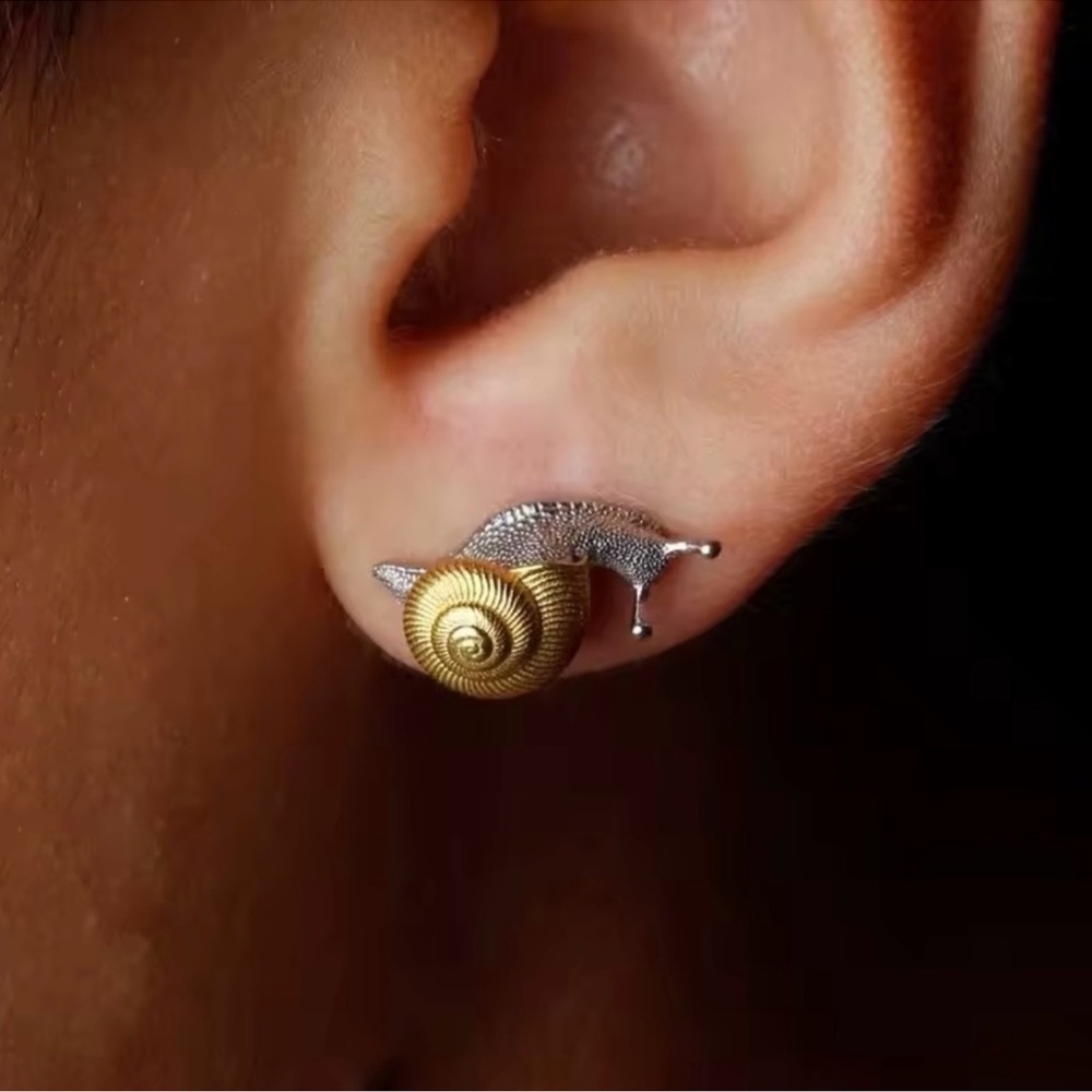 Vintage Two Tone Snail Stud Earrings Insect Earrings 18k gold plated